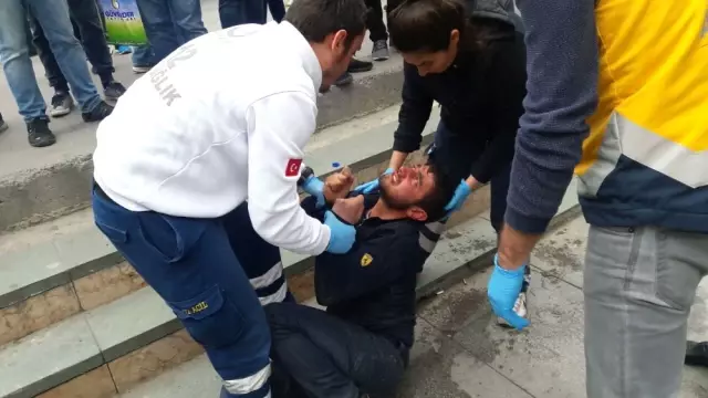 İstanbul'un Göbeğinde Uyuşturucu İçen Gençler Yere Yığıldı