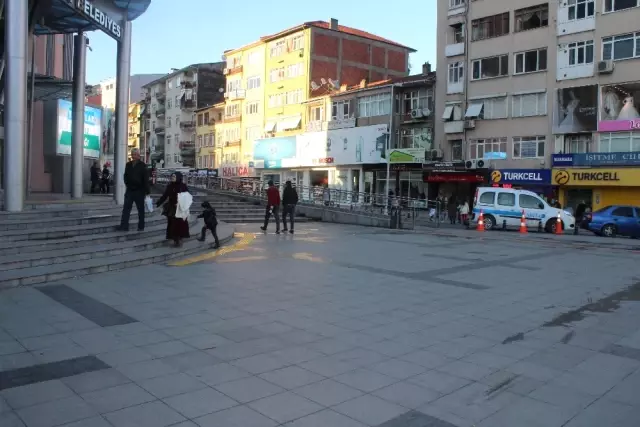 4 Aylık Karısını Başka Bir Adamla Basınca Polise İhbarda Bulundu