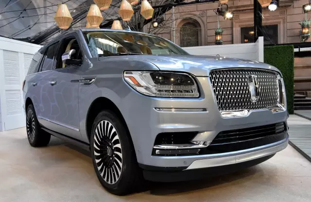 Yeni Lincoln Navigator New York'ta Sahnede