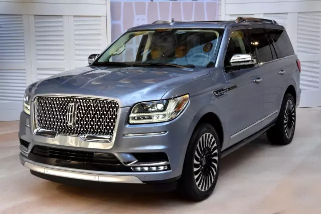 Yeni Lincoln Navigator New York'ta Sahnede