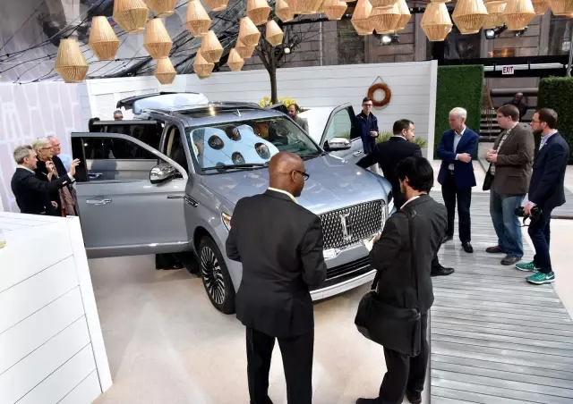 Yeni Lincoln Navigator New York'ta Sahnede