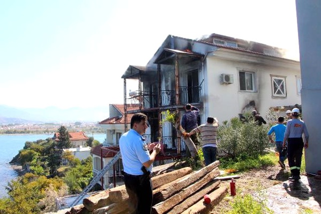 Muğla'daki Şövalye Adası'nda, 2.5 Milyon'luk Villa Kül Oldu