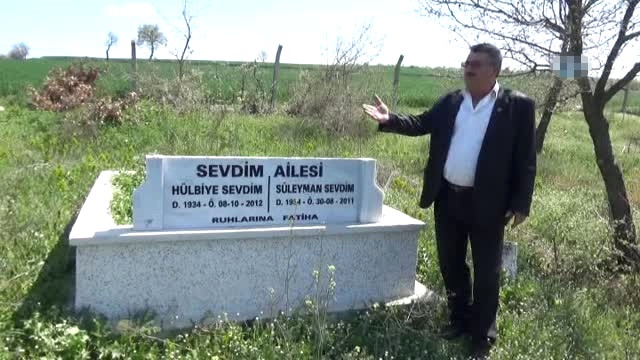 Edirne'de Pes Dedirten Hırsızlık! Süslü Mezar Taşlarını Çaldılar