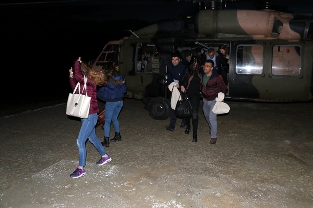 Diyarbakır'da Oy Pusulaları Askeri Helikopterle Taşındı