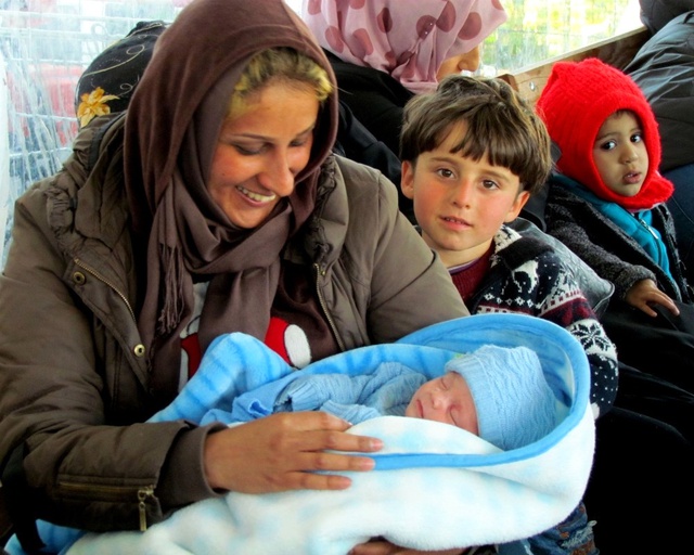 Suriyeli Mülteci, Yaşadıklarından Dolayı Bebeğine 'Kader' İsmini Verdi