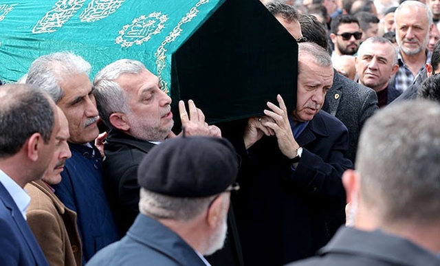AK Partili Külünk'ün Acı Günü! Cenazeye Katılan Erdoğan, Tabuta Omuz Verdi