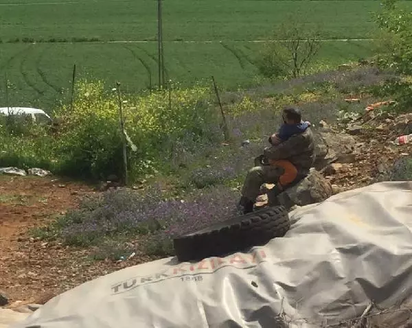 Şehidin 10 Yaşındaki Kardeşini Binbaşı Teselli Etti