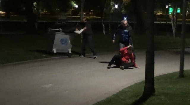 Çaldıkları Araçla Tura Çıkan Hırsızlar Çöp Konteynerinden Çıktı