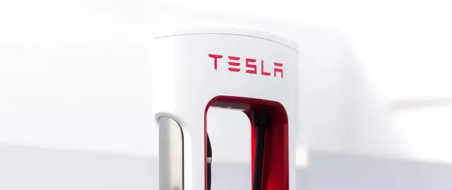 Tesla Şarj Ağını Genişletiyor