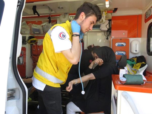 Üniversite Servisinde Patlama: 5 Yaralı