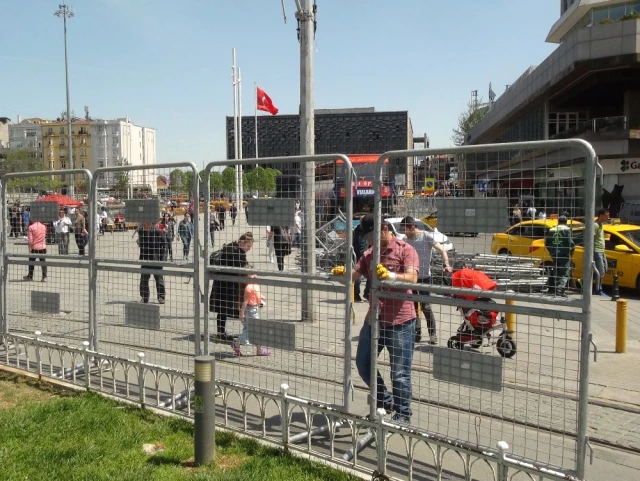 1 Mayıs Öncesi Taksim Meydanı Bariyerlerle Kapatıldı