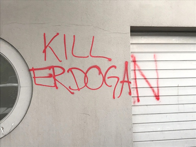 Türkiye'nin Zürih Başkonsolosluğuna Çirkin Saldırı