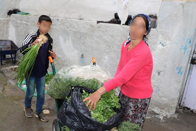 6 Çocuğuyla Yaşam Mücadelesi Veren Diyarbakırlı Melek'in Hikayesi Yürek Burktu