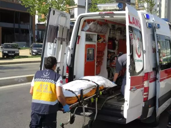 Katil Zanlısı, Öldürdüğü Eşinin Cesedinin Yanına Yatırılarak Kelepçelendi