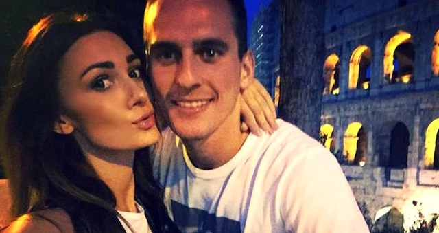Napoli Çöpçatan Uygulaması Tinder'la Oyuncusu Milik İçin Anlaşma Yaptı