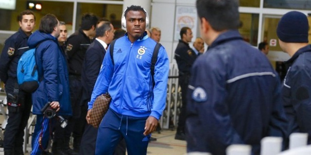 Fenerbahçeli Emenike'den Taraftara: İstedikleri Kadar Yuhalasınlar, Gitmiyorum