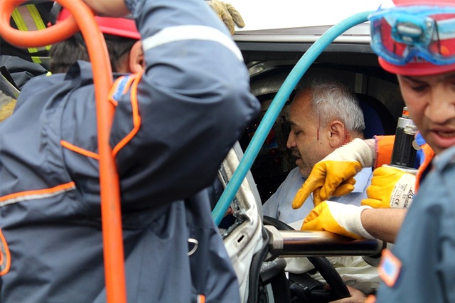 Ölümlü Kaza Sonrası Ortalık Karıştı, Polis Havaya Ateş Etmek Zorunda Kaldı