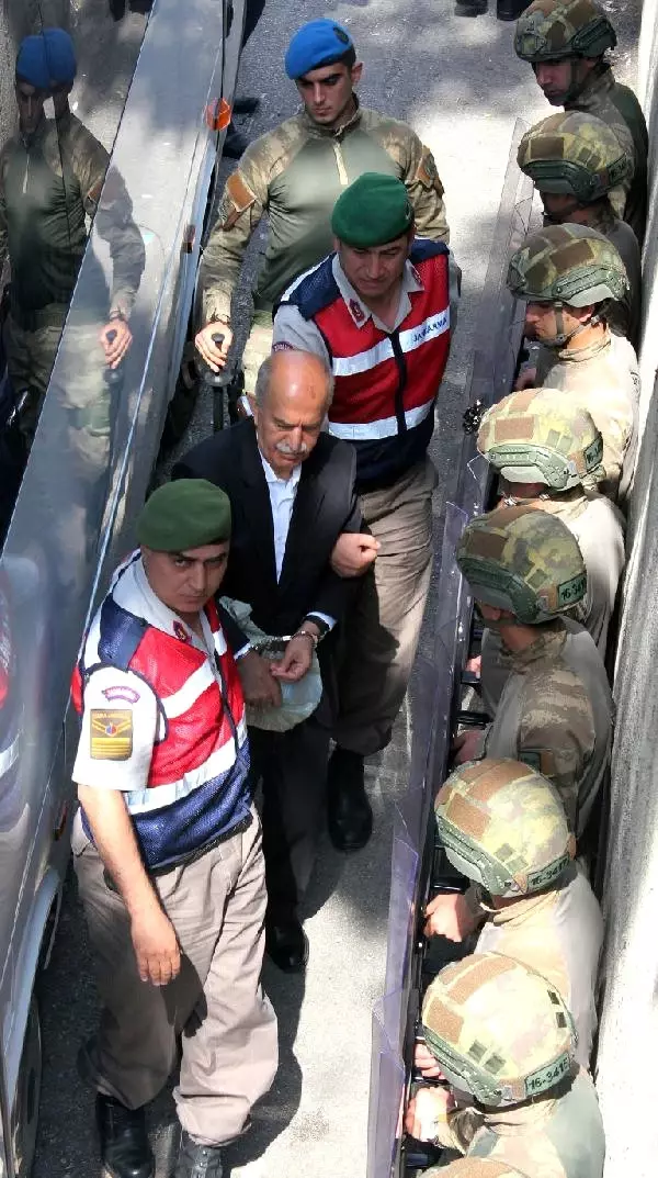 FETÖ Sanığı Eski Vali Harput, Bursa'ya Selam Gönderdi