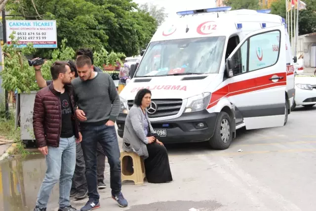 İstanbul'da Yolcu Minibüsü Devrildi: 8 Yaralı