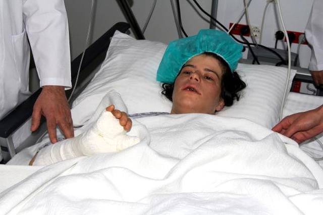 Suriyeli Koca, Eşini Levyeyle Dövüp, Kerpetenle Dişlerini Söktü!