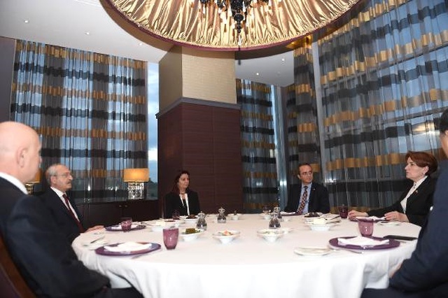 Kılıçdaroğlu ile Meral Akşener İftarda Buluştu