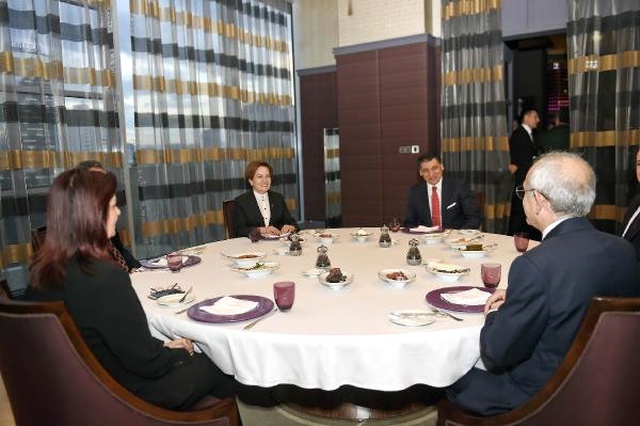 Kılıçdaroğlu ile Meral Akşener İftarda Buluştu
