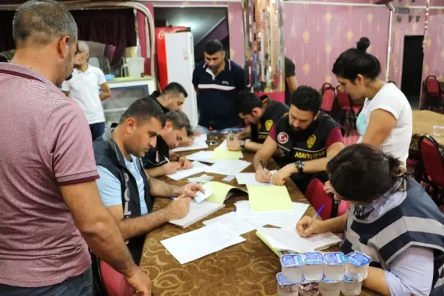 Diyarbakır'da Dev Operasyon: 400 Polisle Kumar Oynanan 18 Mekana Baskın