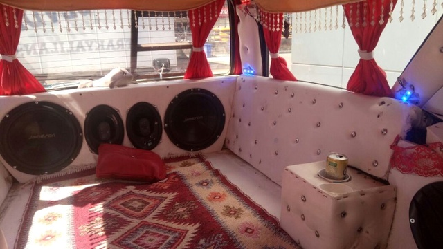 Otel Fiyatlarını Yüksek Bulan Vatandaş, Otomobilini Otele Çevirdi!