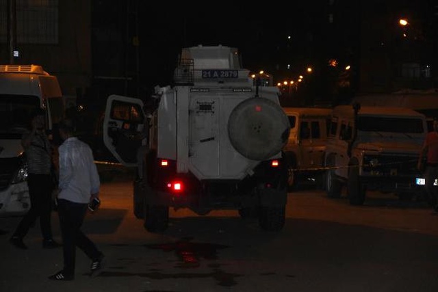 Diyarbakır'da Bir Markete Patlayıcıyla Saldırı Düzenlendi