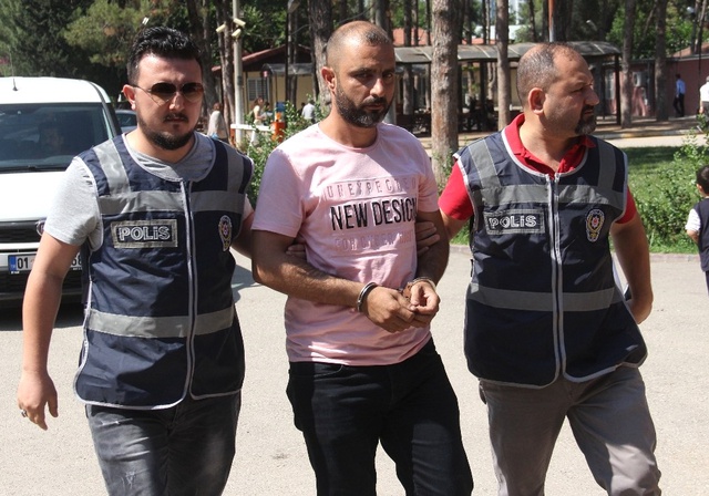 Bin 360 Kamyoneti İnceleyen Polis, Yaşlı Adamı Öldüren Sürücüyü Buldu