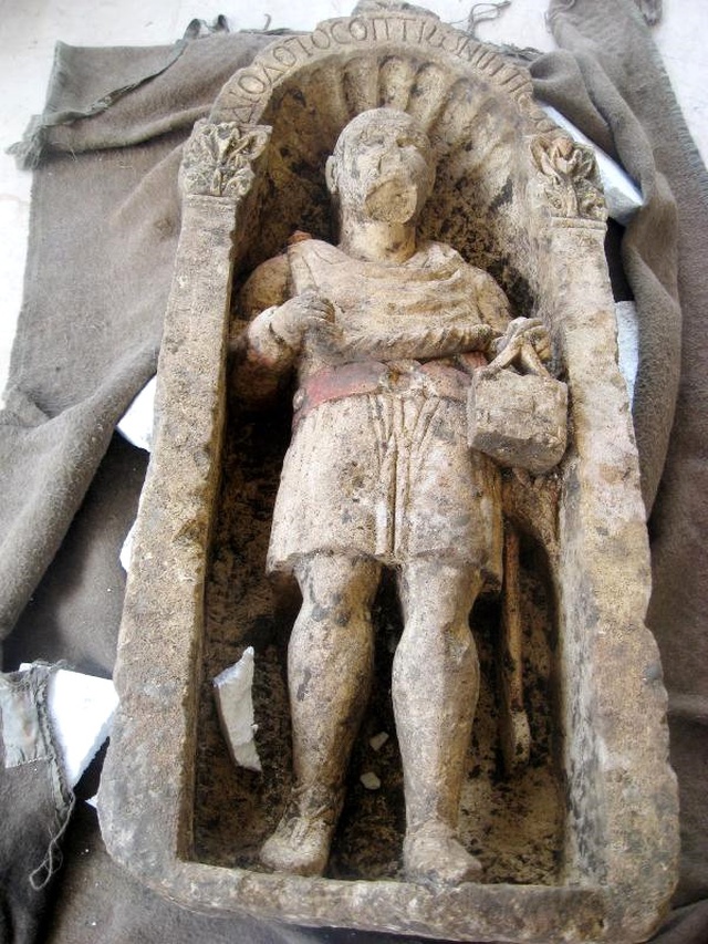 Isparta'da 1500 Yıllık Rahip Heykeli, Müze Bahçesinden Çalındı