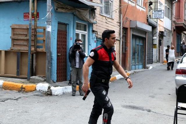 Beyoğlu'nda Oto Tamirhanesine Silahlı Saldırı: 1 Ölü, 2 Yaralı