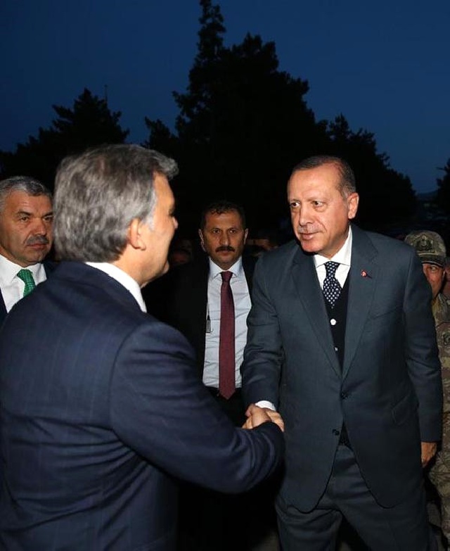 Erdoğan'ın Kayseri Ziyaretinden Detaylar: Bağ Evinde Sahur, Gül'le Koyu Sohbet