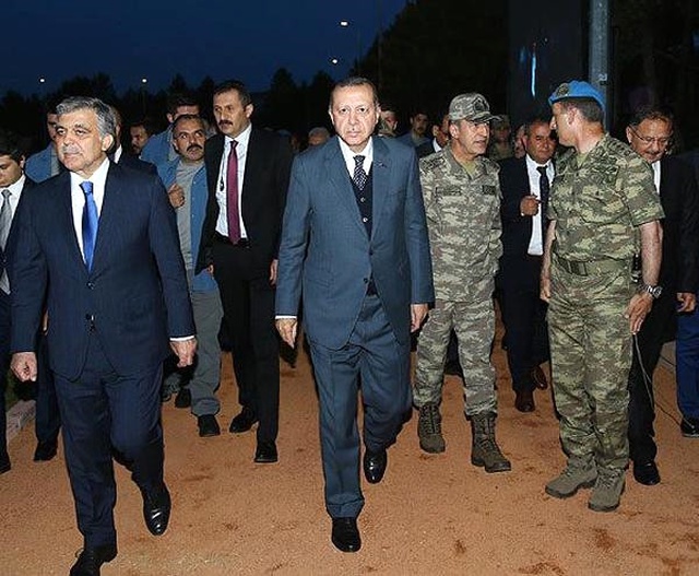 Erdoğan'ın Kayseri Ziyaretinden Detaylar: Bağ Evinde Sahur, Gül'le Koyu Sohbet