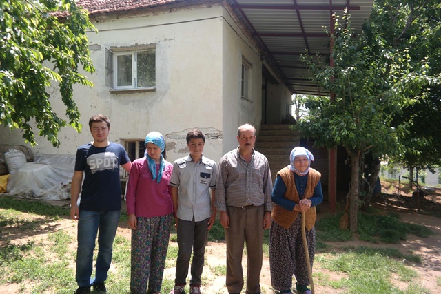 Babaannesinin Ütü Masasında TEOG'a Hazırlanan Kadir, Türkiye İkincisi Oldu