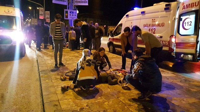 Motosikletle Kaza Yapıp Yaralandı, 