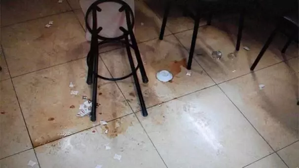 HTKP'li Grup, TKP'nin Kadıköy'deki Binasına Taş ve Sopalarla Saldırdı