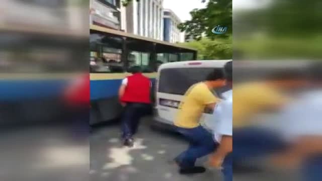 Ankara'da Sivil Polislerle Dolmuşçular Arasında Tekme Tokat Kavga
