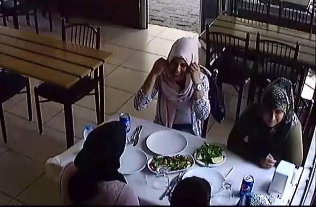 25 Bin Liralık Vurgun Yapıp, Kebap Yemeğe Gitti; Kolundaki Dövmeden Yakalandı