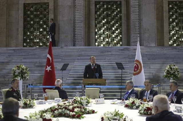 Erdoğan: Siz Bakmayın Onların Oynadıkları Tiyatroya
