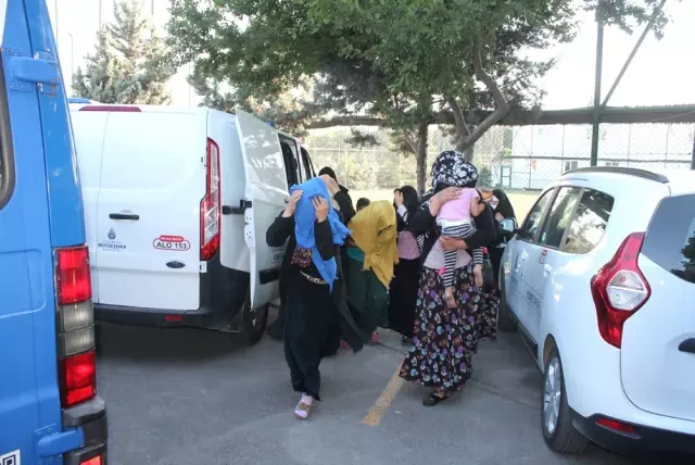 Ramazan'ı Fırsat Bilen Dilenci Zabıtayı Görünce Protez Bacağını Yerine Taktı