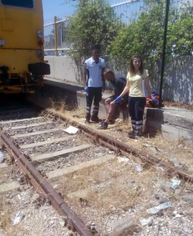 Bir Bonzai Dramı Daha! Dengesini Kaybeden Genç Tren Raylarına Düştü