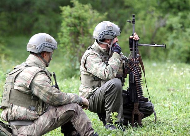 Erzurum'da PKK'lılarla Çıkan Çatışmada 1 Asker Şehit Düştü