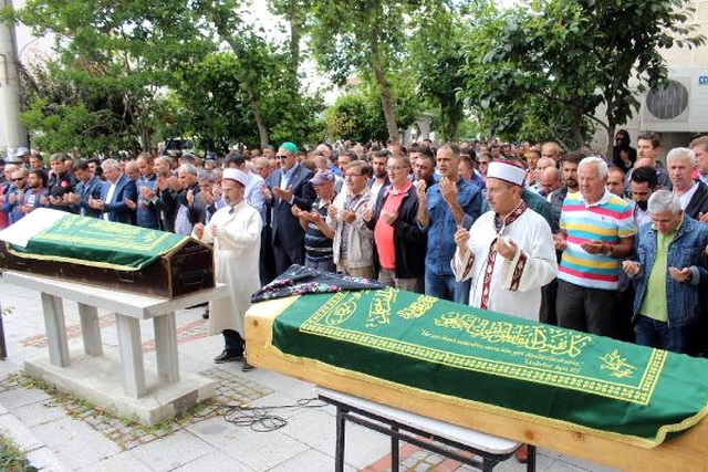Dedesi ve Babaannesini Öldüren Torun: Cinayetleri Bana Cinler Yaptırdı