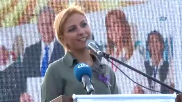 Girişimci Kadın 5 Dönümlük Atıl Araziyi Lavanta Bahçesine Çevirdi