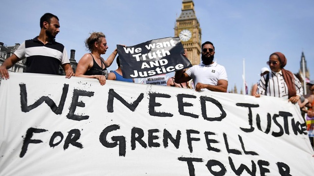 Londra'da Küle Dönen Binada, Kolay Tutuşan Malzeme Kullanıldığı Ortaya Çıktı