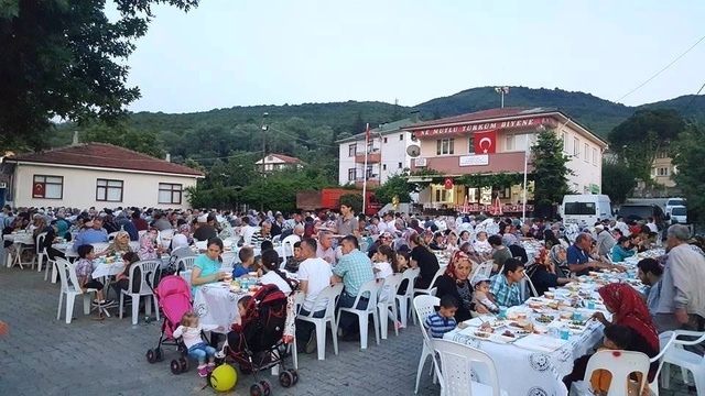Yalova Altınova Belediye Başkanı: Düşmanlarımıza Karşı Birlik Olmalıyız
