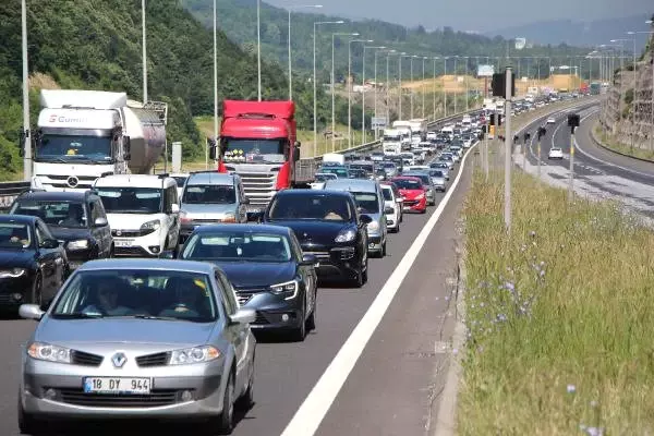 Bayram Tatili Bolu Dağı'nda Trafiği Felç Etti!