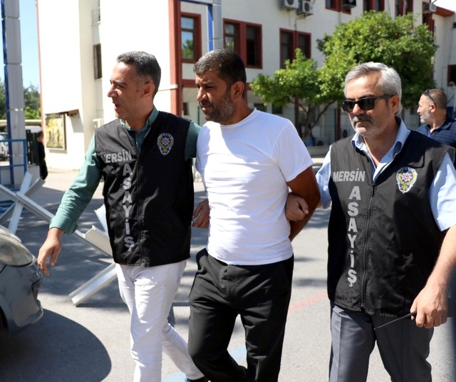Yaşlı Adamı Öldüren Zanlı, Kendisini Yakalayan Polisleri Tebrik Etti