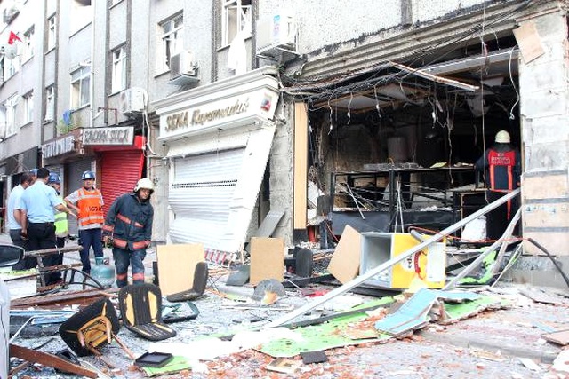Bakırköylüleri Yataklarından Fırlatan Patlama: 1 Yaralı